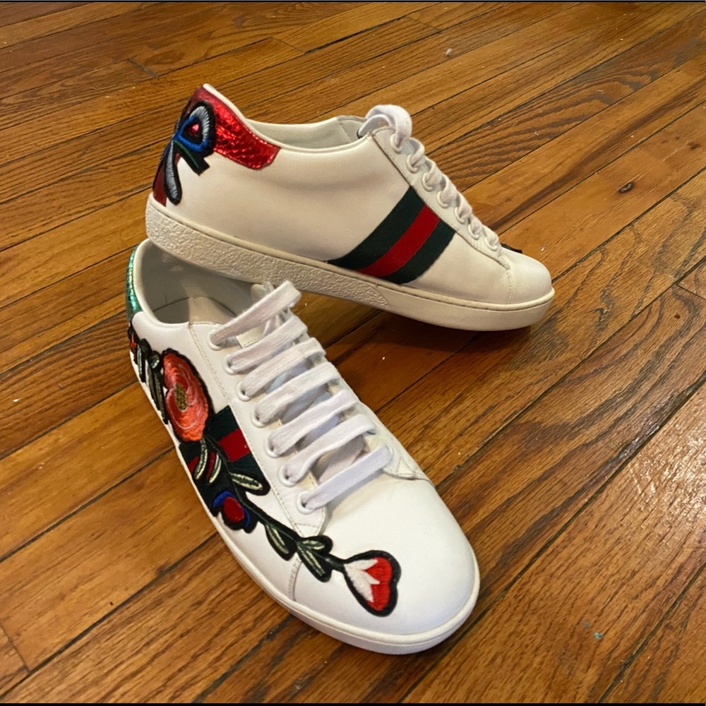 Size 38 Gucci Ace sneaker with floral embroidery